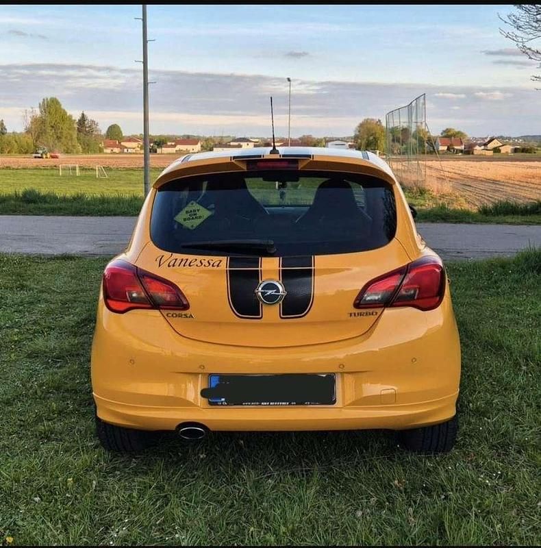 Gebraucht Opel Corsa Color Edition 150 PS (110 kW) 2016 Orange Kleinwagen