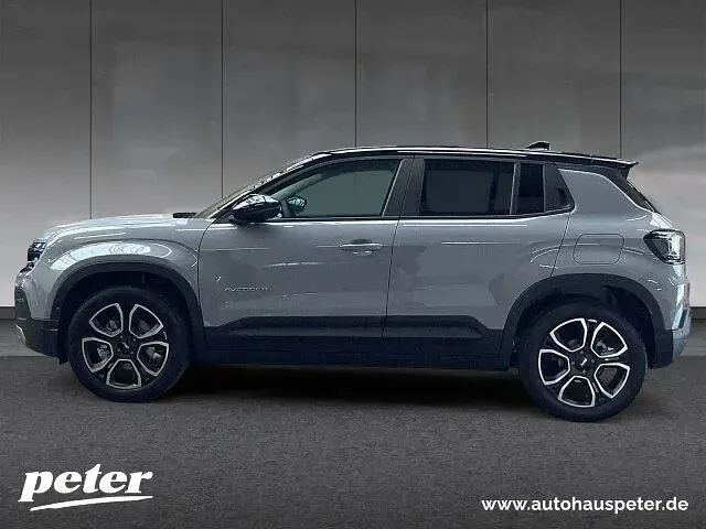 Neu Jeep Avenger Summit 110 PS (80 kW) 2025 Storm grey/dach schwarz SUV
