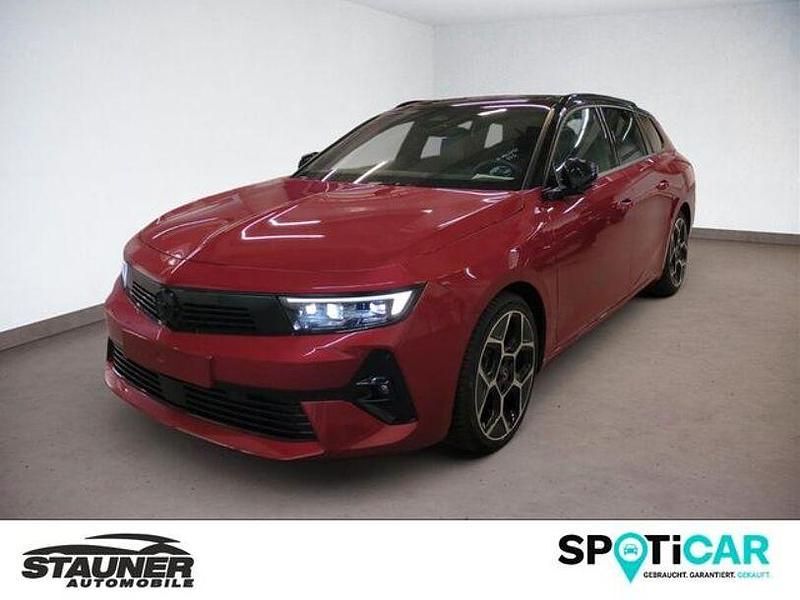 Kardio rot (metallic) Gebraucht 2024 Opel Astra Ultimate Kombi | 22.980 € (Superpreis) - Bild 1/4