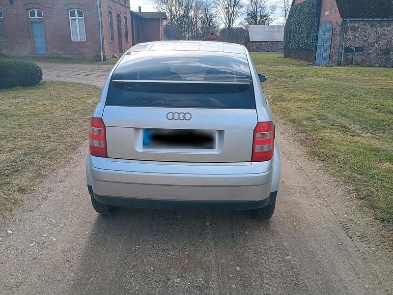 Gebraucht Audi A2 S-Line 75 PS (55 kW) 2001 Silber Kleinwagen