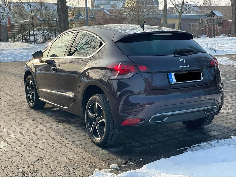 Gebraucht Citroën DS4 163 PS (119 kW) 2014 Violet Kleinwagen