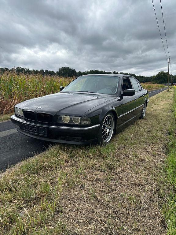 Schwarz Gebraucht 1997 BMW 735 Performance Limousine | 5.500 € (Guter Preis) - Bild 1/4