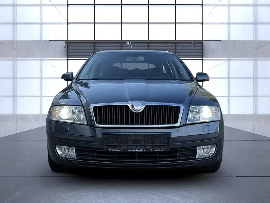 Używany Skoda Octavia Elegance 150 KM (110 kW) 2005 Szary Kombi