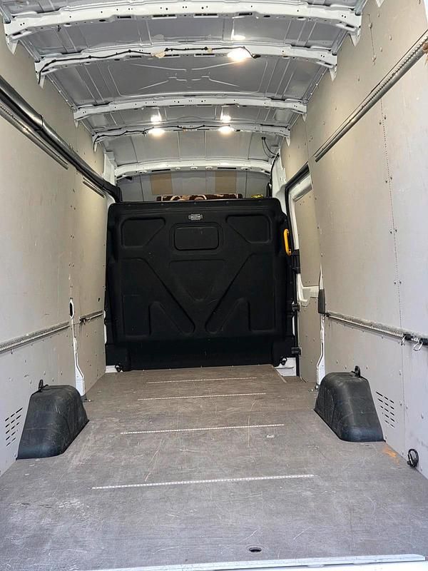 Gebraucht Ford Transit 139 PS (102 kW) 2024 Weiß Van / Kleinbus