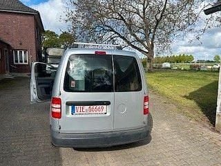Second-hand VW T5 102 CP (75 kW) 2014 Argintiu Van