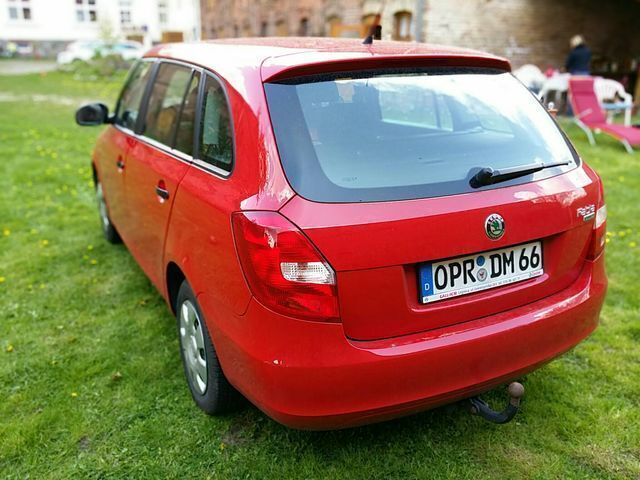 Gebraucht Skoda Fabia 60 PS (44 kW) 2009 Rot Kleinwagen