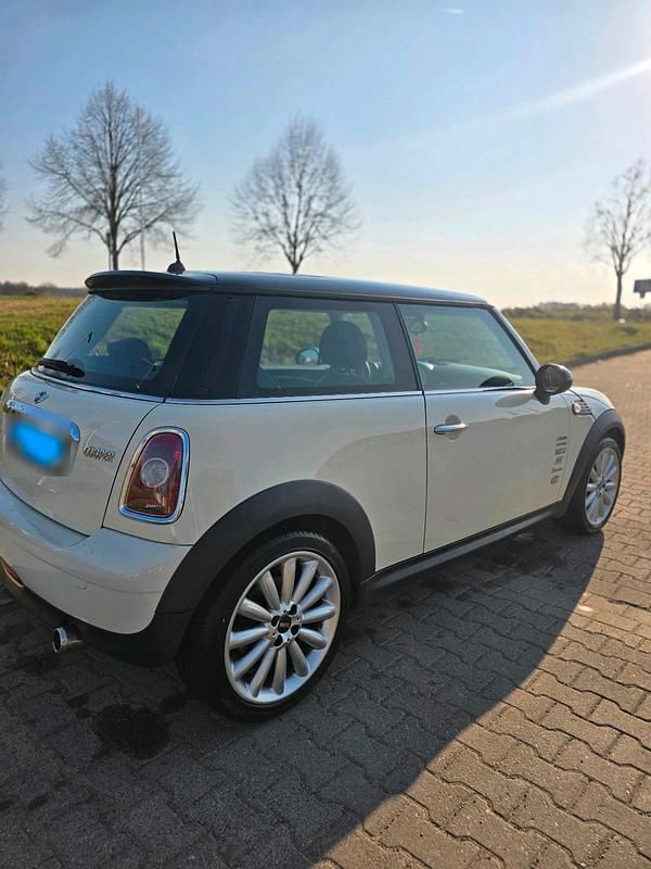 Gebraucht Mini Cooper 120 PS (88 kW) 2008 Weiß Kleinwagen