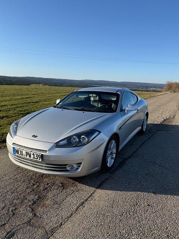 Gebraucht Hyundai Coupé 143 PS (105 kW) 2009 Silber Coupé