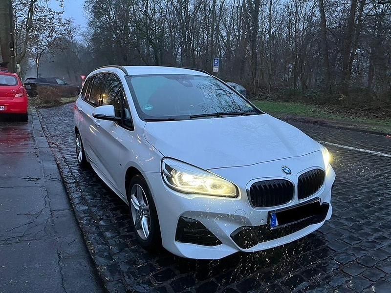 Gebraucht BMW 218 Gran Tourer M Sport 140 PS (102 kW) 2020 Weiß Van / Kleinbus