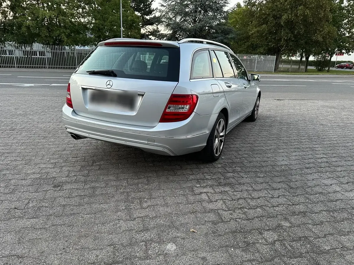 Gebraucht Mercedes C220 Avantgarde 170 PS (125 kW) 2012 Silber Kombi