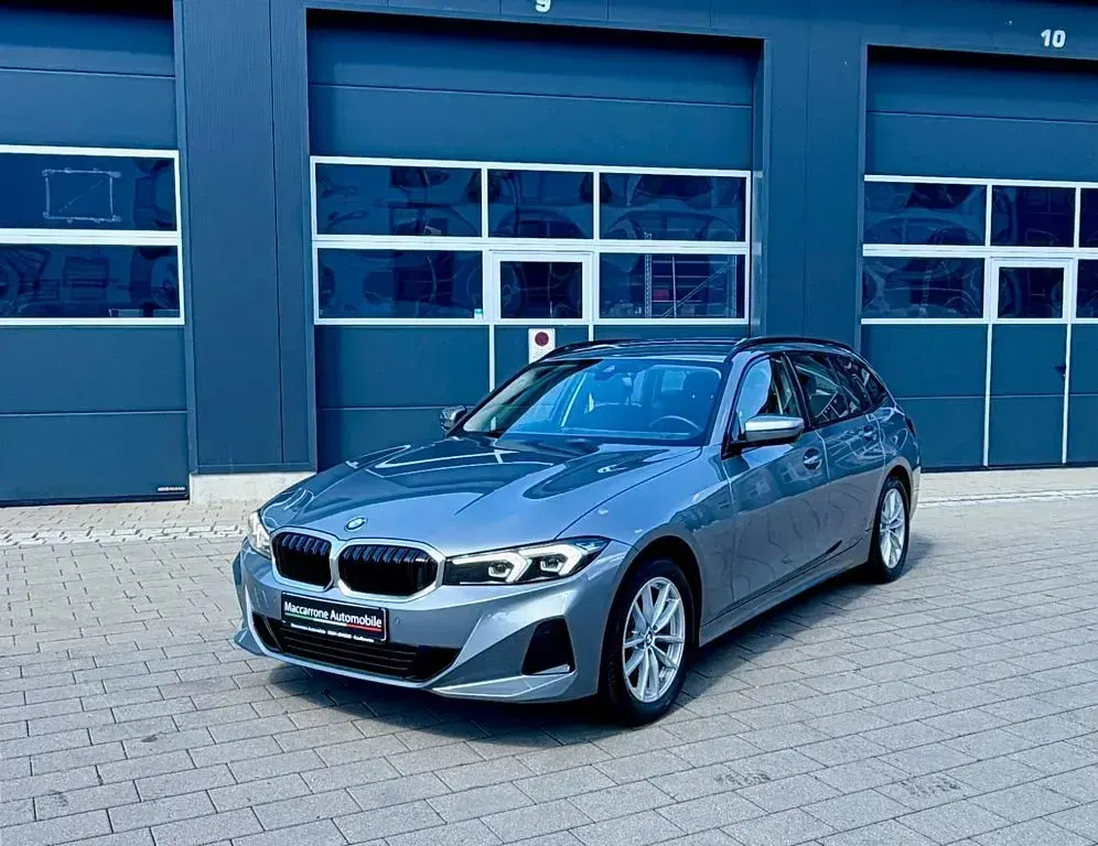 Gebraucht BMW 320 Shadowline 190 PS (139 kW) 2024 Grau Kombi