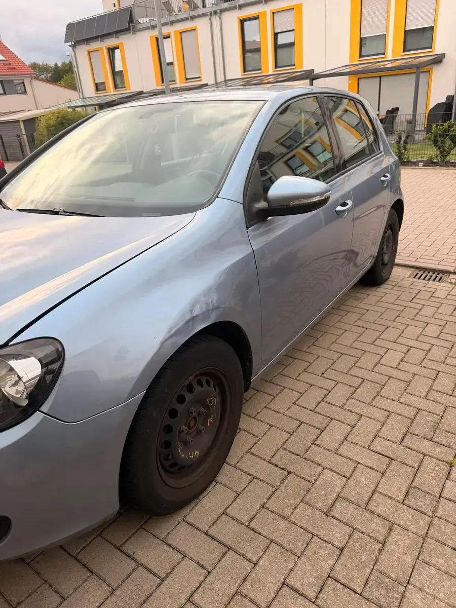 Gebraucht VW Golf VI 120 PS (88 kW) 2009 Blau Kleinwagen