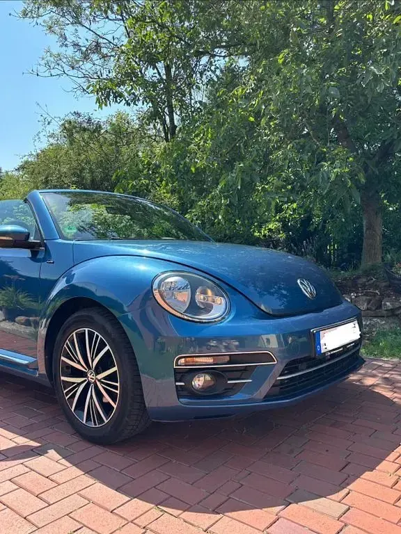 Gebraucht VW Beetle Allstar 105 PS (77 kW) 2017 Blau Kleinwagen
