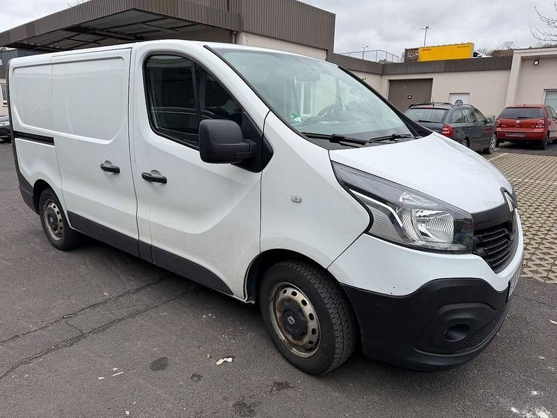 Gebraucht Renault Trafic 120 PS (88 kW) 2019 Weiß Van / Kleinbus