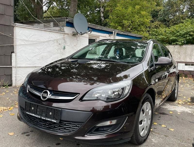 Gebraucht Opel Astra Selection 110 PS (80 kW) 2015 Braun Kombi