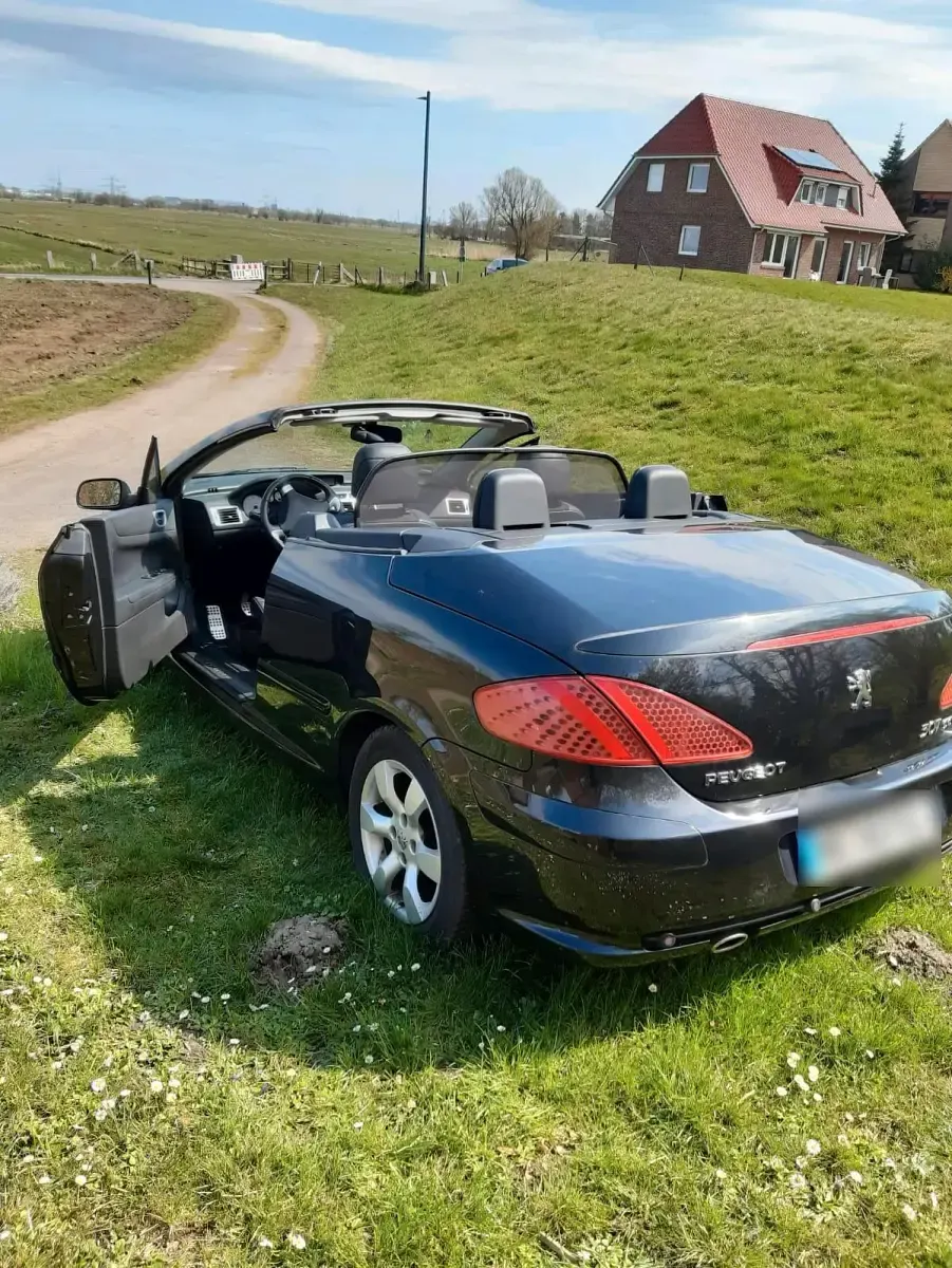Gebraucht Peugeot 307 CC 140 PS (102 kW) 2007 Schwarz Cabrio