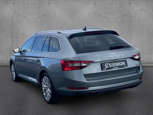 Gebraucht Skoda Superb Style 218 PS (160 kW) 2021 Empiregrau metallic Kombi