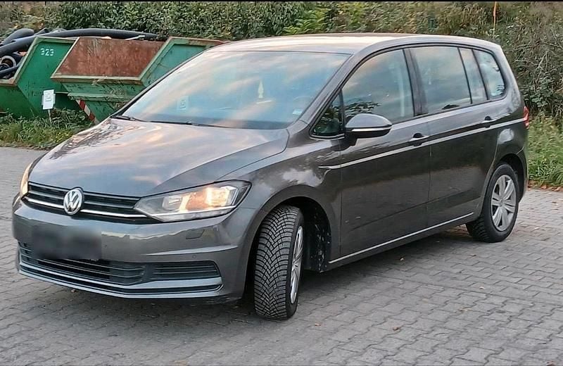 Gebraucht VW Touran 110 PS (80 kW) 2016 Grau Van / Kleinbus