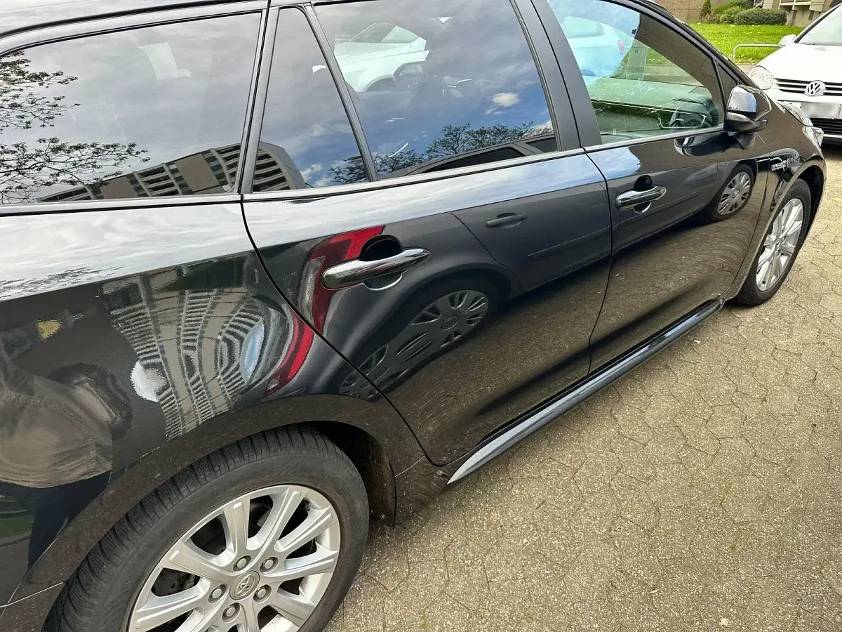Gebraucht Suzuki Swace Comfort+ 122 PS (89 kW) 2021 Schwarz Kombi