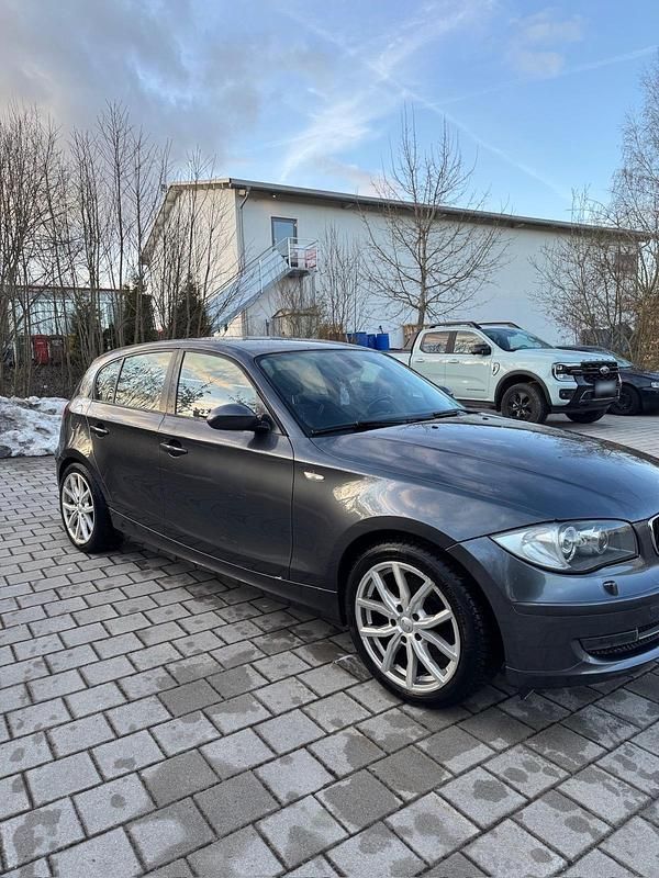 Gebraucht BMW 120 177 PS (130 kW) 2008 Grau Kleinwagen