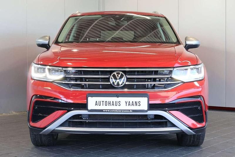 Gebraucht VW Tiguan Allspace 245 PS (180 kW) 2023 Kings red metallic SUV