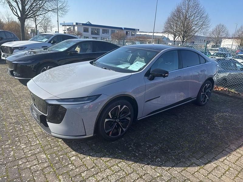 Neu Mazda 6e 60 kW (82 PS) 2026 Aero gray m Limousine