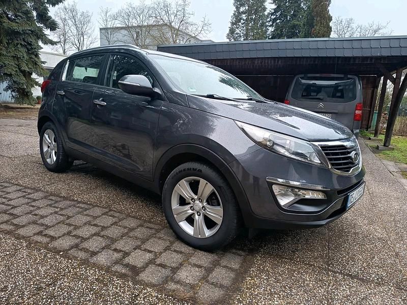 Gebraucht Kia Sportage 150 PS (110 kW) 2011 Grau SUV