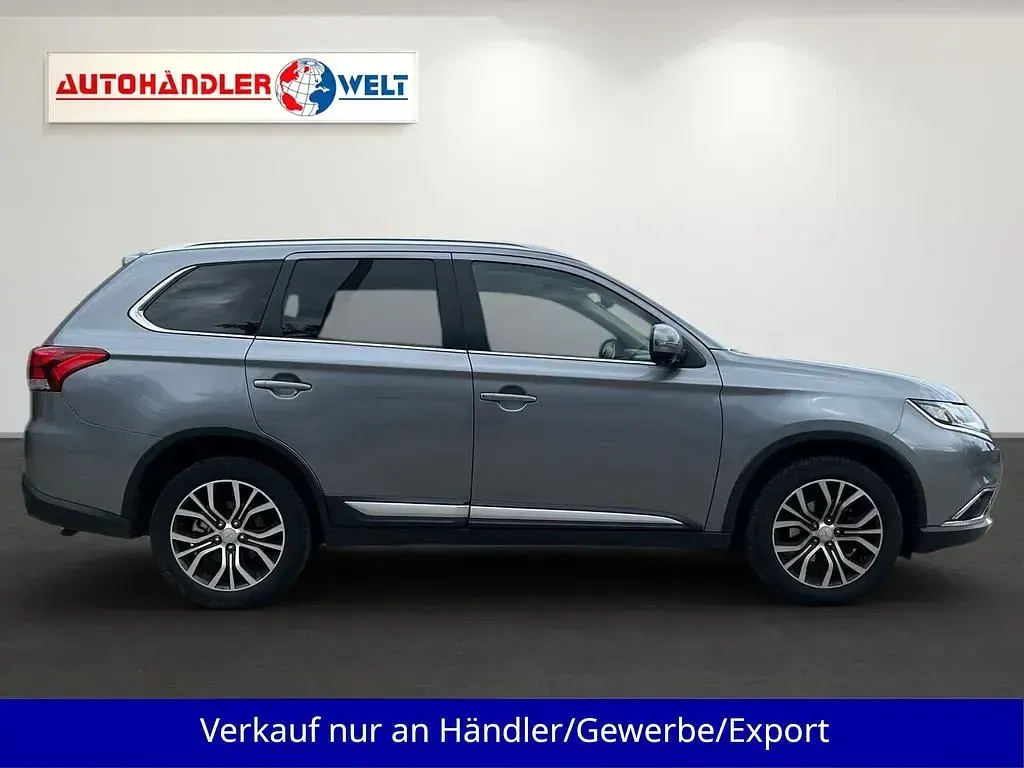 Gebraucht Mitsubishi Outlander 150 PS (110 kW) 2018 Grau SUV