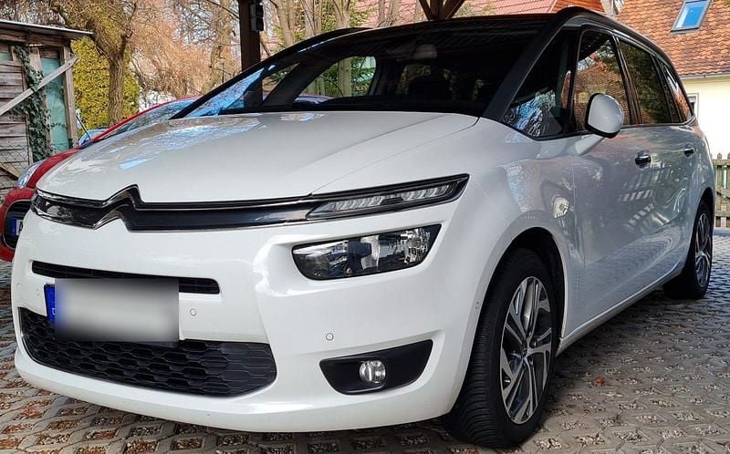 Weiß Gebraucht 2015 Citroën Grand C4 Picasso SELECTION Van / Kleinbus | 7.999 € (Fairer Preis) - Bild 1/4