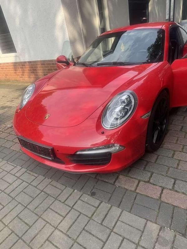 Rot Gebraucht 2012 Porsche 911 Carrera S Coupé | 75.500 € (Fairer Preis) - Bild 1/4