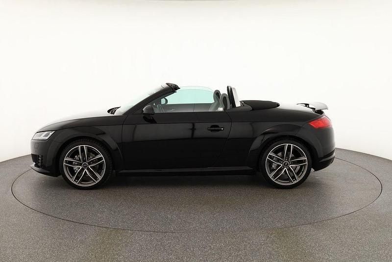 Gebraucht Audi TT Roadster Ambiente 230 PS (169 kW) 2016 Mythosschwarz metallic (metallic) Cabrio