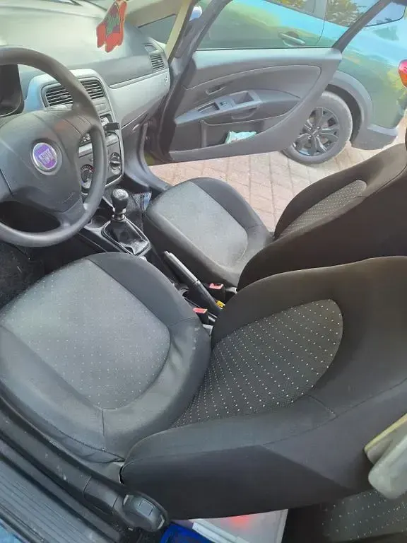 Gebraucht Fiat Punto Dynamic 65 PS (47 kW) 2009 Blau Kleinwagen