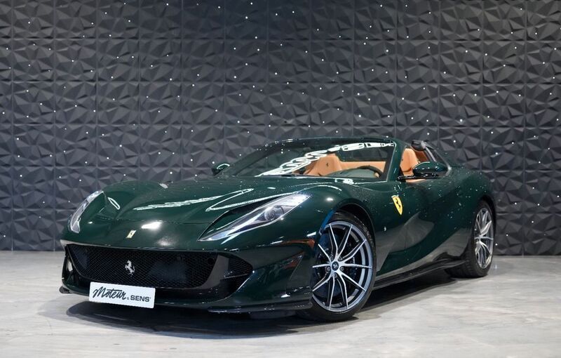 Grün Gebraucht 2022 Ferrari 812 Cabrio | 489.900 € - Bild 1/4