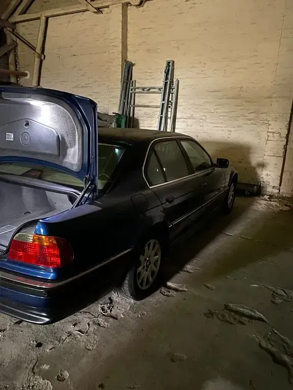Gebraucht BMW 750 326 PS (239 kW) 1997 Blau Limousine