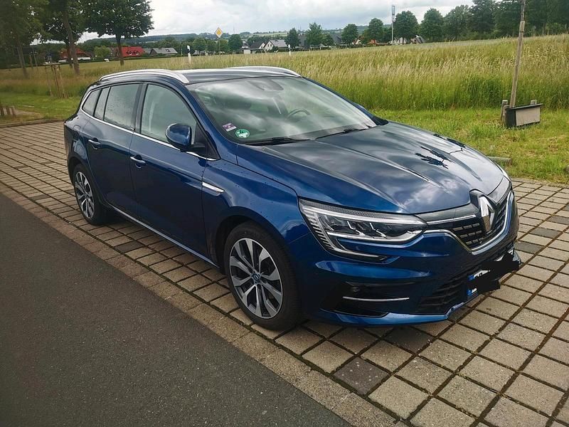 Blau Gebraucht 2020 Renault Megane E-Tech Kombi | 20.000 € - Bild 1/4