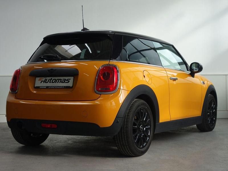 Second-hand Mini ONE 102 CP (75 kW) 2017 Portocaliu Hatchback