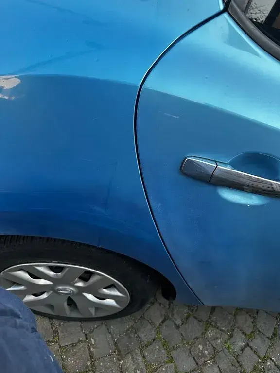 Second-hand Nissan Leaf 80 kW (109 CP) 2013 Albastru Hatchback