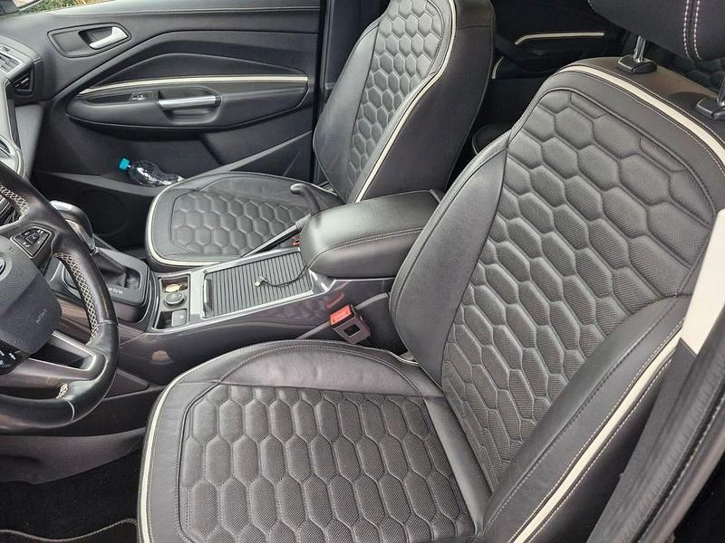 Gebraucht Ford Kuga Vignale 179 PS (131 kW) 2017 Schwarz SUV