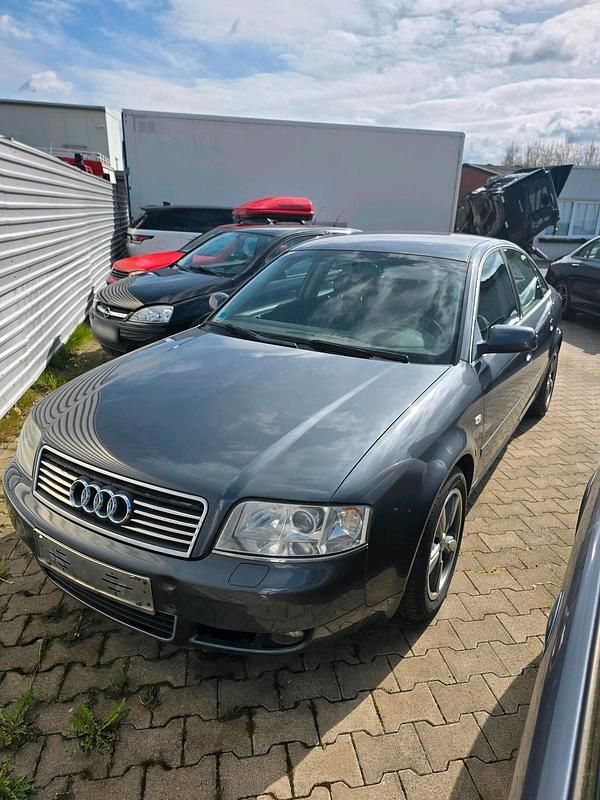 Second-hand Audi A6 163 CP (119 kW) 2004 Argintiu Berlinǎ