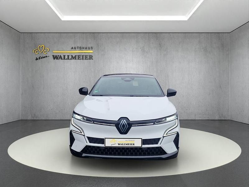 Gebraucht Renault Megane E-Tech Techno 160 kW (218 PS) 2022 Weiß Limousine