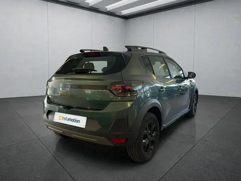 Gebraucht Dacia Sandero Stepway 110 PS (80 kW) 2026 Grün Kleinwagen