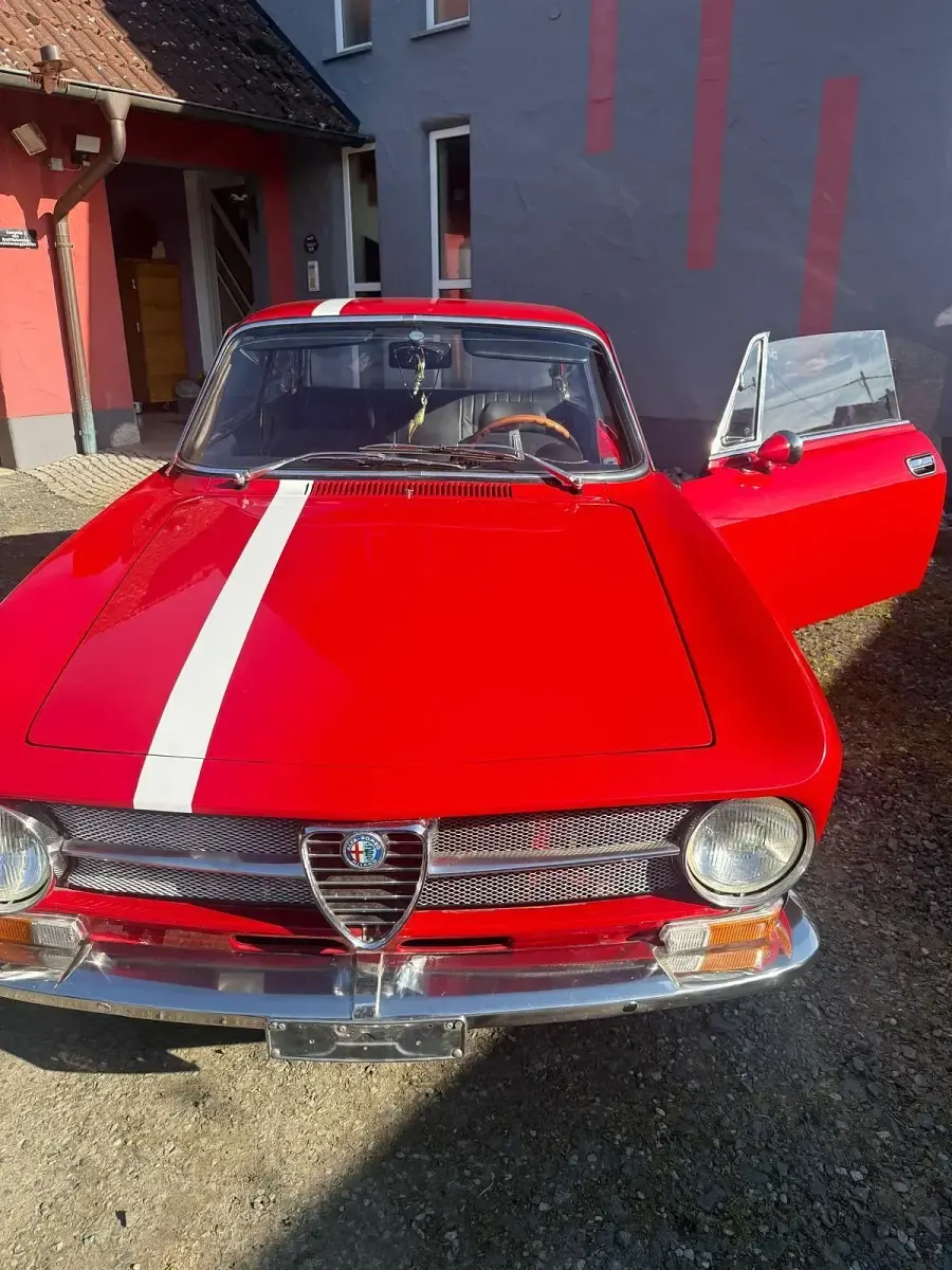 Gebraucht Alfa Romeo GT Junior 87 PS (63 kW) 1976 Rot Coupé