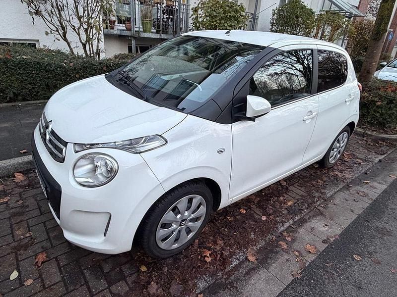 Weiß Gebraucht 2018 Citroën C1 Feel Kleinwagen | 7.350 € (Guter Preis) - Bild 1/4