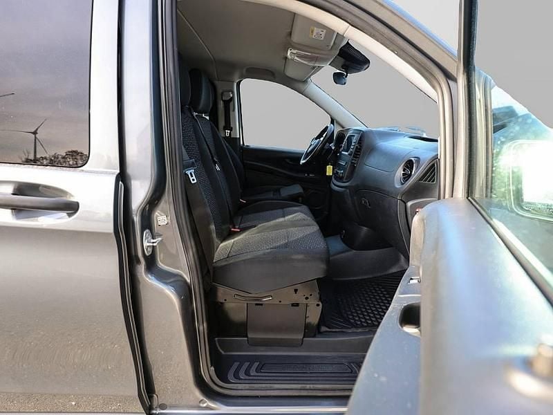 Gebraucht Mercedes Vito 190 PS (139 kW) 2022 Grau Van