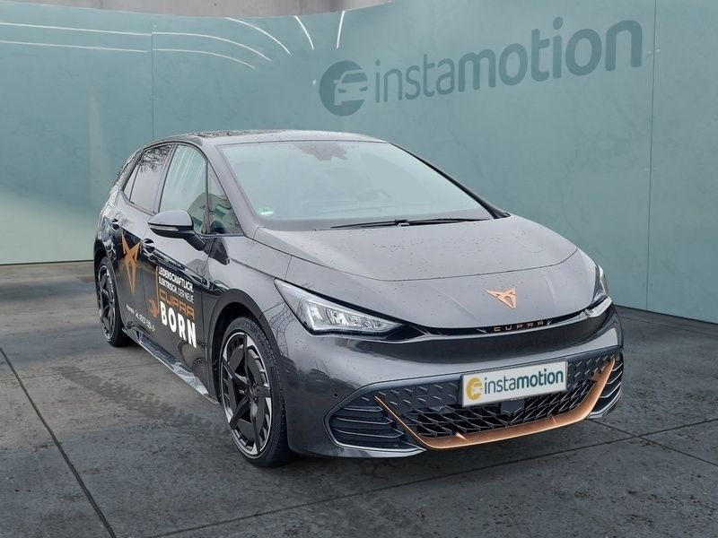 Grau Gebraucht 2024 Cupra Born Kleinwagen | 37.940 € (Etwas zu teuer) - Bild 1/4