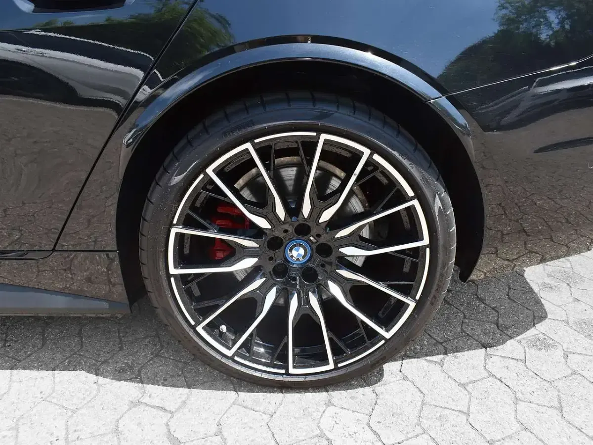Gebraucht BMW i4 Performance 400 kW (544 PS) 2022 Saphirschwarz Limousine