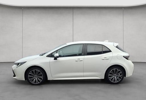 Gebraucht Toyota Corolla Team 116 PS (85 kW) 2021 Weiß Limousine