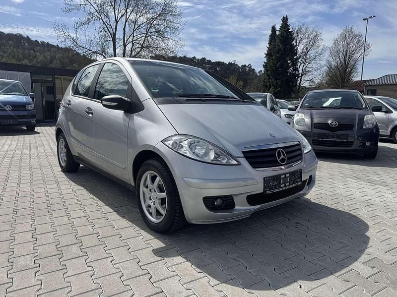 Gebraucht Mercedes A150 95 PS (69 kW) 2007 Polarsilber  metalliclack Kleinwagen