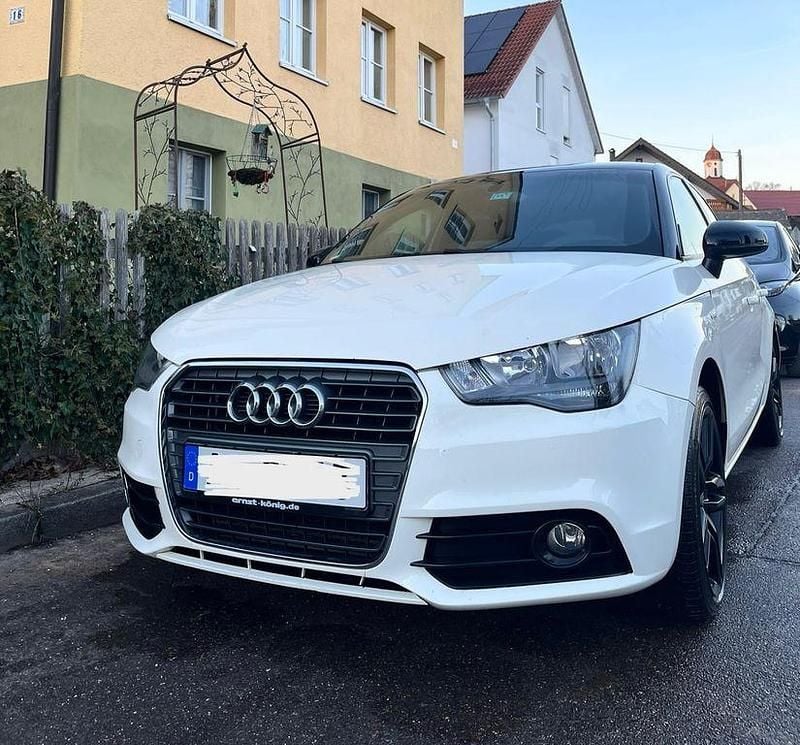 Weiß Gebraucht 2014 Audi A1 Sportback S-Line Kleinwagen | 8.700 € (Fairer Preis) - Bild 1/4