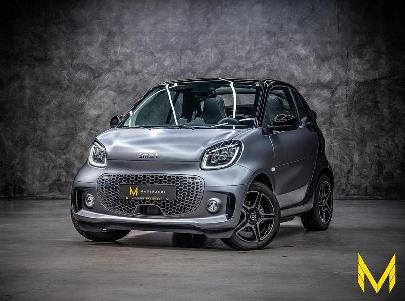 Titania grey (matt) Gebraucht 2024 Smart ForTwo Electric Drive Prime Coupé | 18.888 € (Teuer) - Bild 1/4